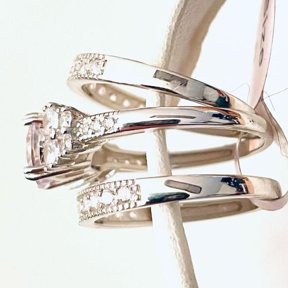 NWT Gorgeous .925 Size 8 Triple Sterling Silver Cubic Zirconia 3 in 1 Ring - Picture 11 of 12